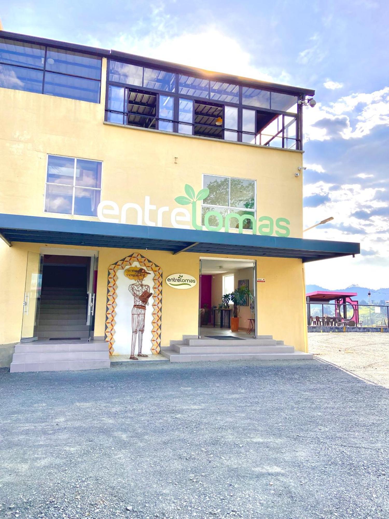 Hotel Entre Lomas Santa Rosa de Cabal Exterior photo